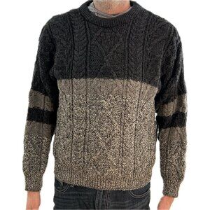 CELTIC COUNTRY PURE 100% WOOL CABLE KNIT COZY SWEATER. SIZE: LARGE